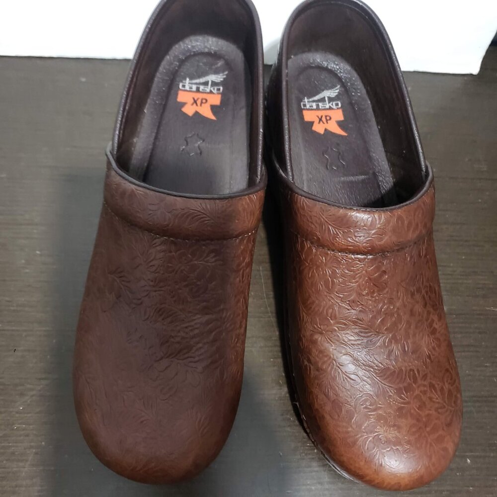 Dansko Professional Brown Leather Embossed Clogs Shoes US 10.5-11/EU 41 - Picture 3 of 14